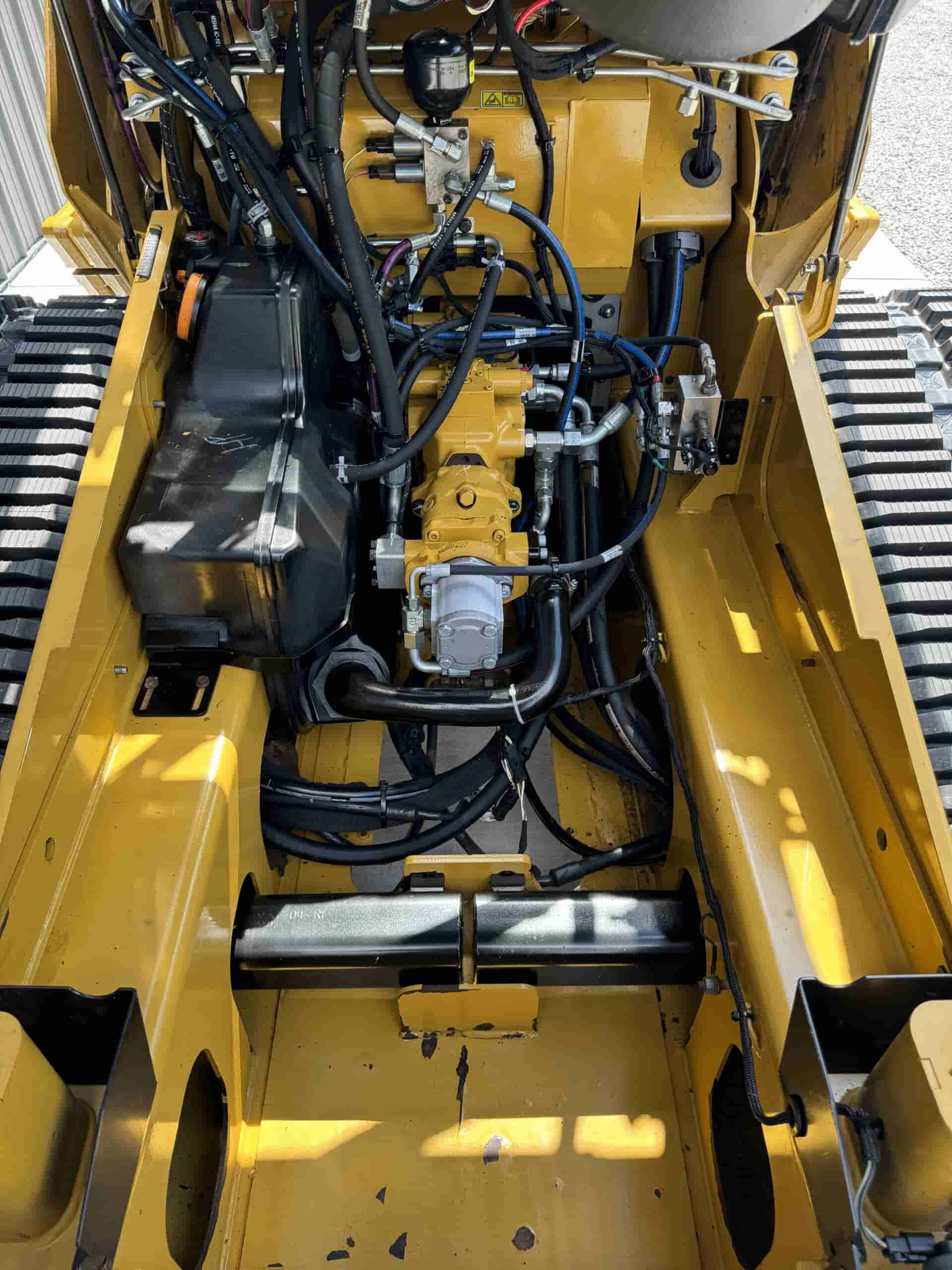 2019 CAT 259D HIGH FLOW CLEAN
